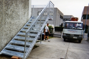 Carpenteria realizzazione scale di sicurezza Padova
